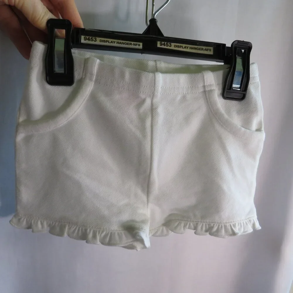 Baby shirt scalloped edges & White shorts w ruffle
